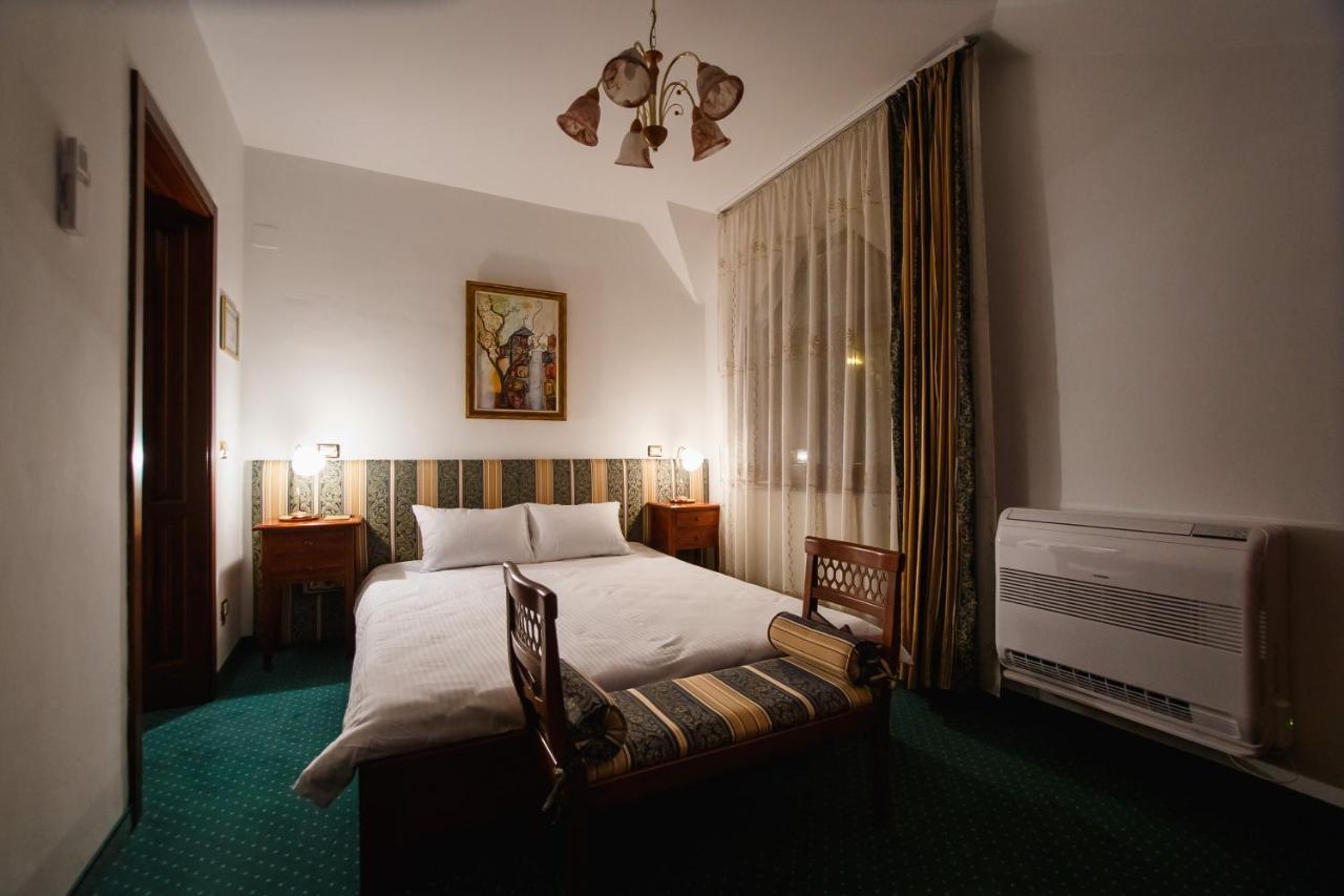 אורדאה Casa 3 Guesthouse מראה חיצוני תמונה