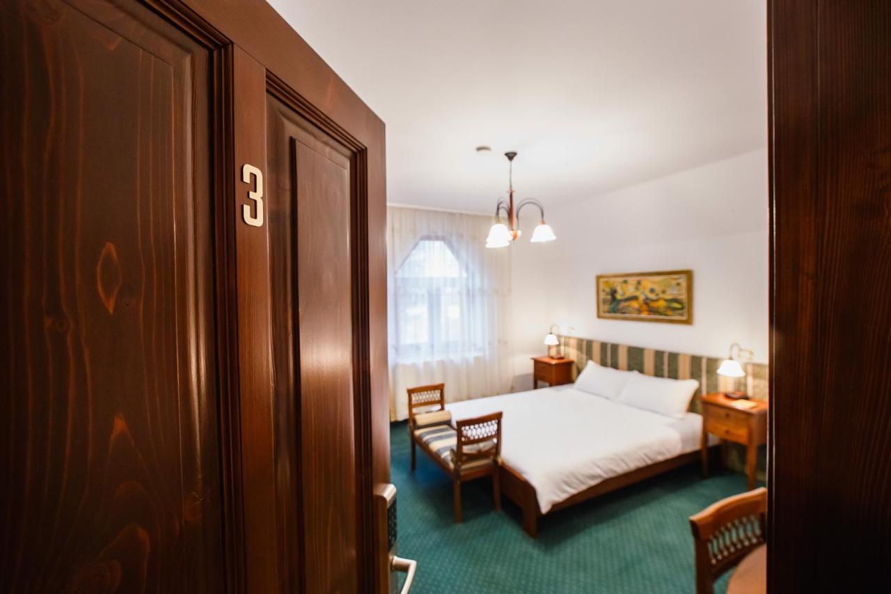 אורדאה Casa 3 Guesthouse מראה חיצוני תמונה