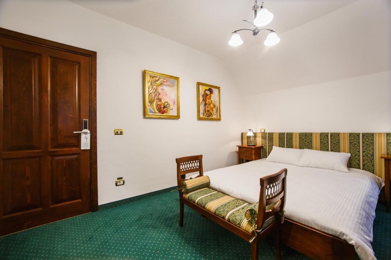אורדאה Casa 3 Guesthouse מראה חיצוני תמונה