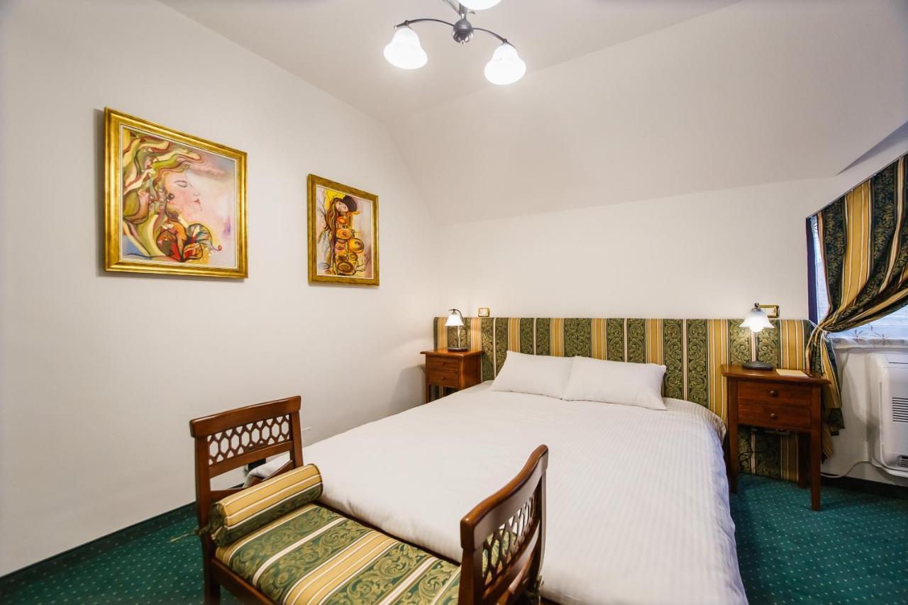 אורדאה Casa 3 Guesthouse מראה חיצוני תמונה