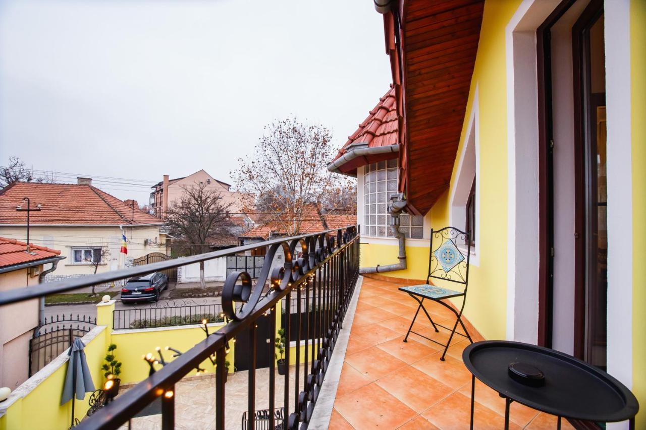 אורדאה Casa 3 Guesthouse מראה חיצוני תמונה