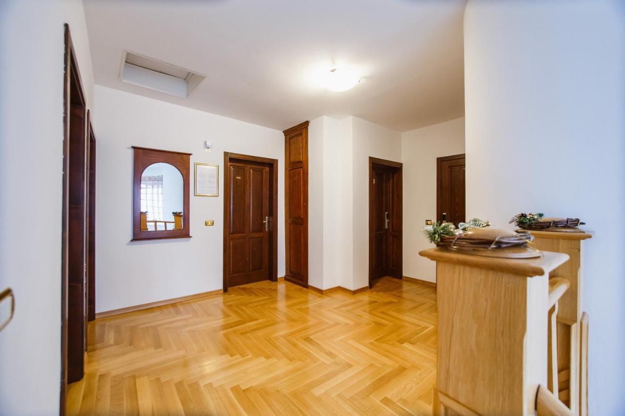 אורדאה Casa 3 Guesthouse מראה חיצוני תמונה