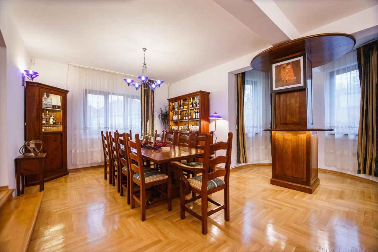 אורדאה Casa 3 Guesthouse מראה חיצוני תמונה