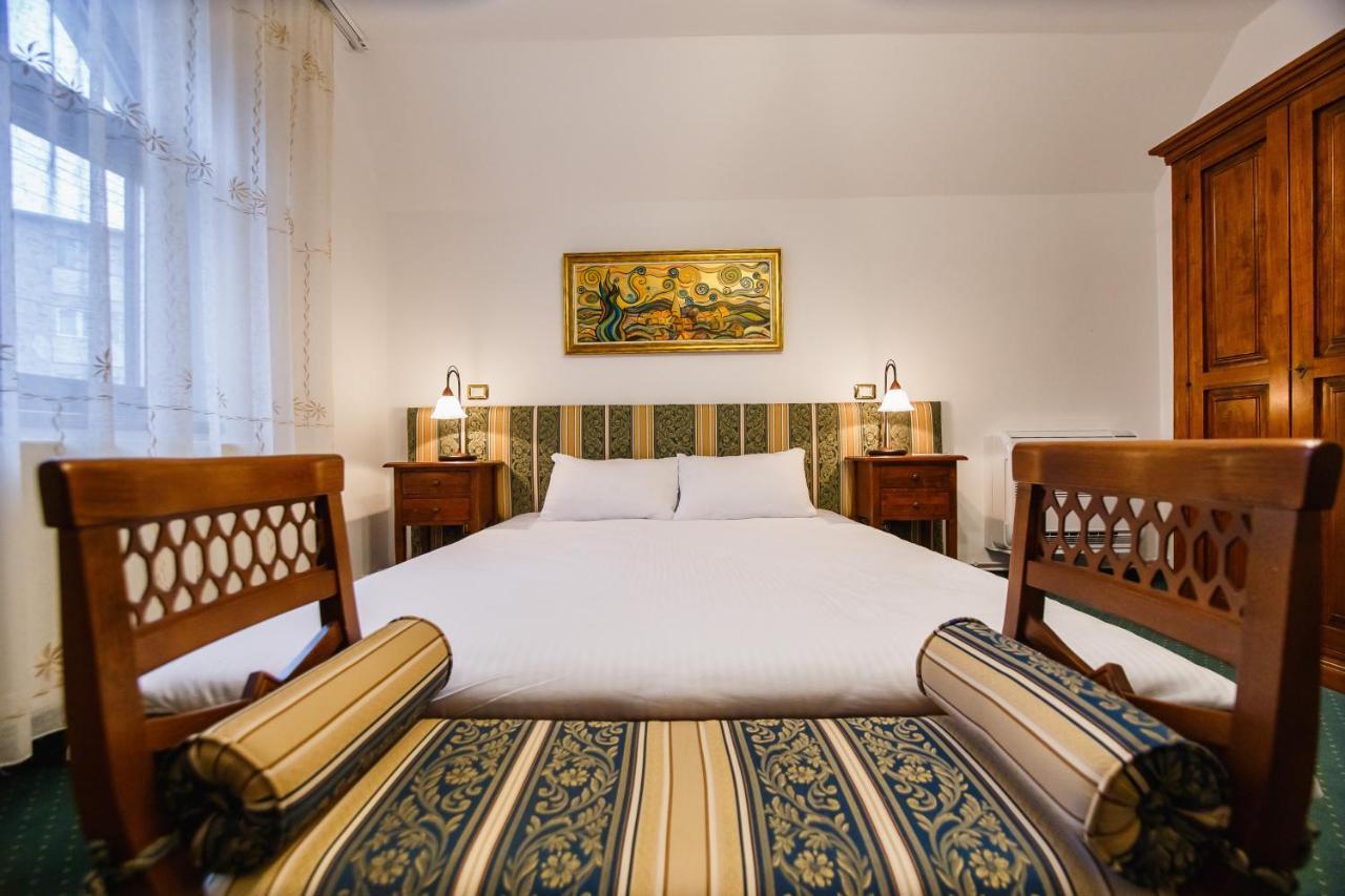 אורדאה Casa 3 Guesthouse מראה חיצוני תמונה